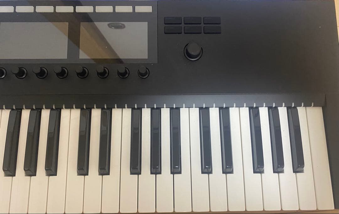 Midi Keyboard Pad Komplete Kontrol S49 Mk2