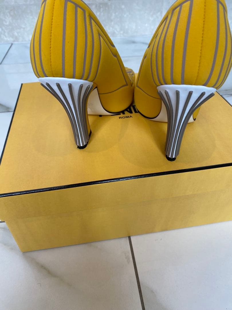 Fendi High Heel Pumps 35