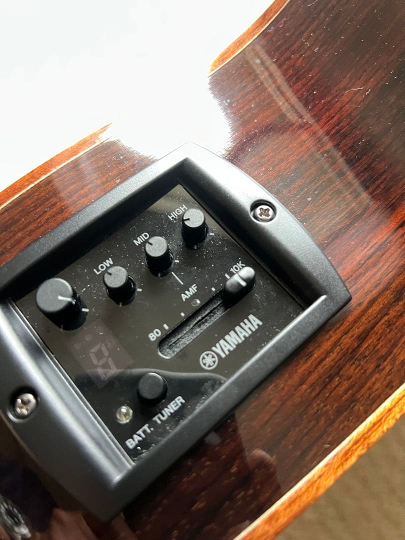 Yamaha Acoustic Guitars A1R