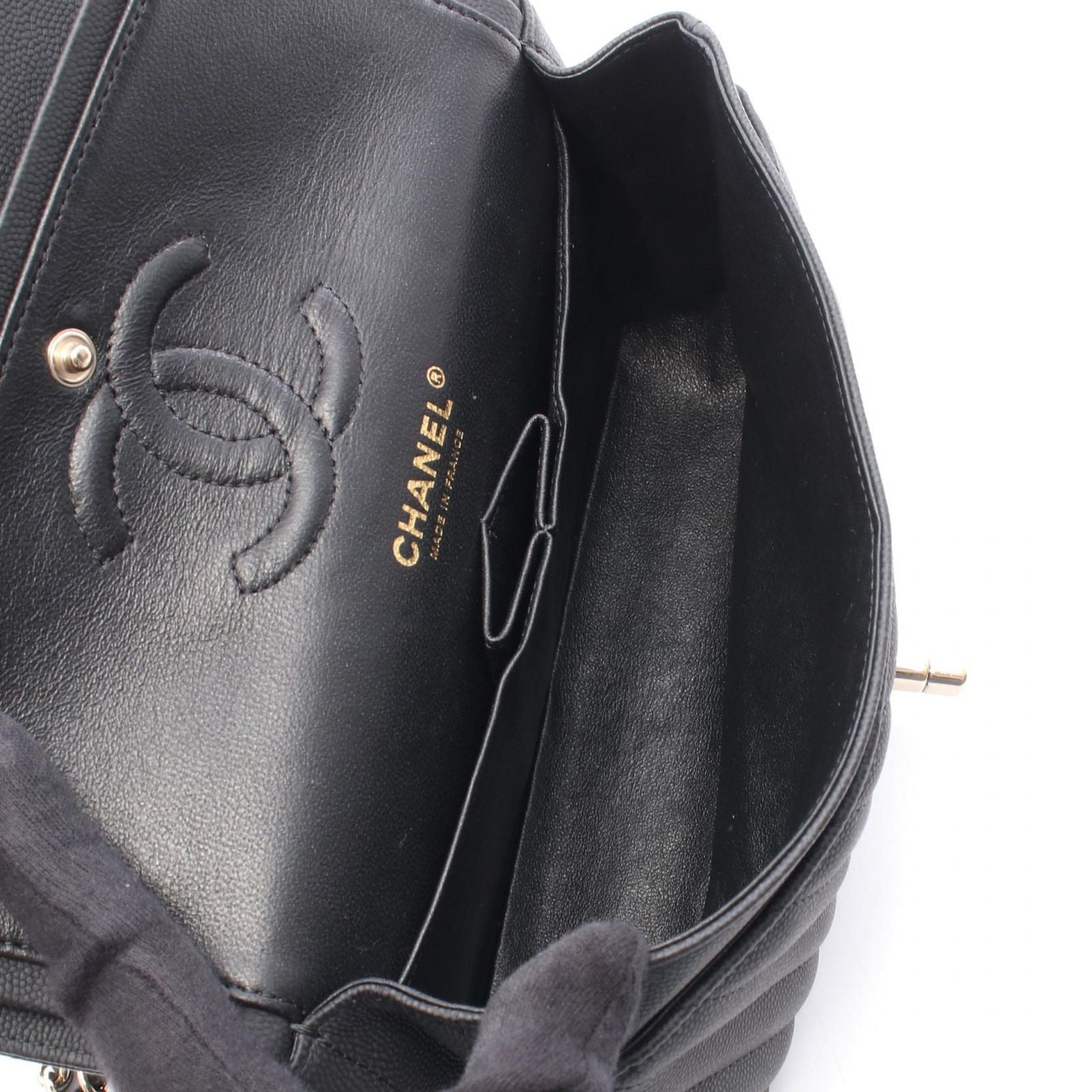 Chanel Shoulder Bag V W A01113