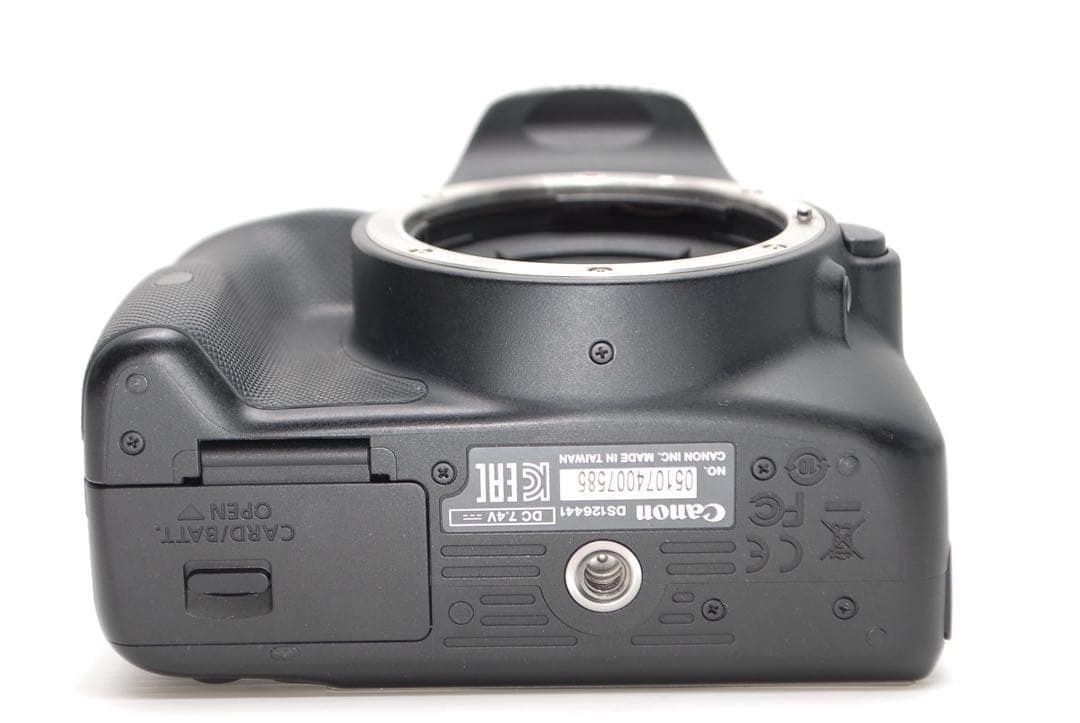 Canon Digital Slr Ok Kiss X7