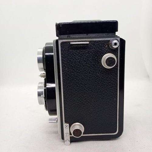Double -Lens Reflex Camera Flexaret A