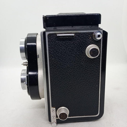 Double -Lens Reflex Camera Flexaret A