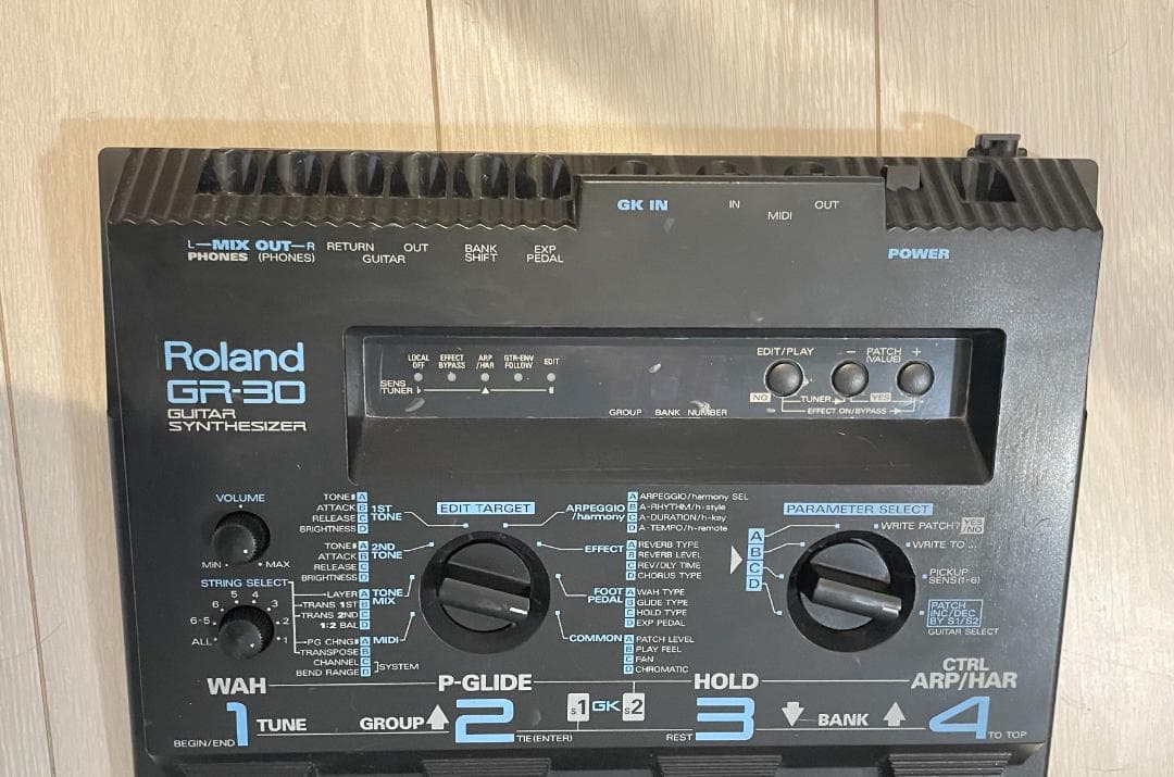Guitar Effects Units Roland Gr-30 Synthesizer