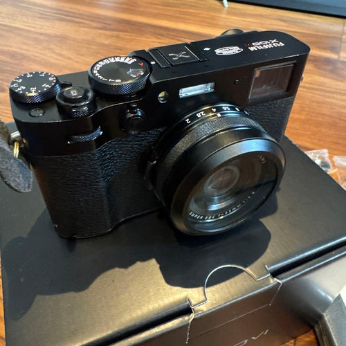 Fujifilm Compact Digital Cameras X100Vi