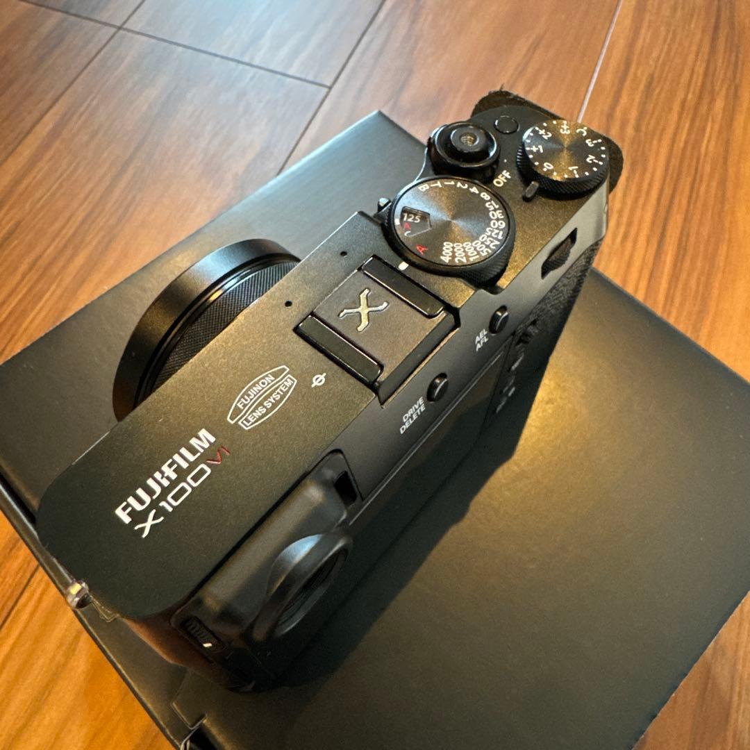 Fujifilm Compact Digital Cameras X100Vi