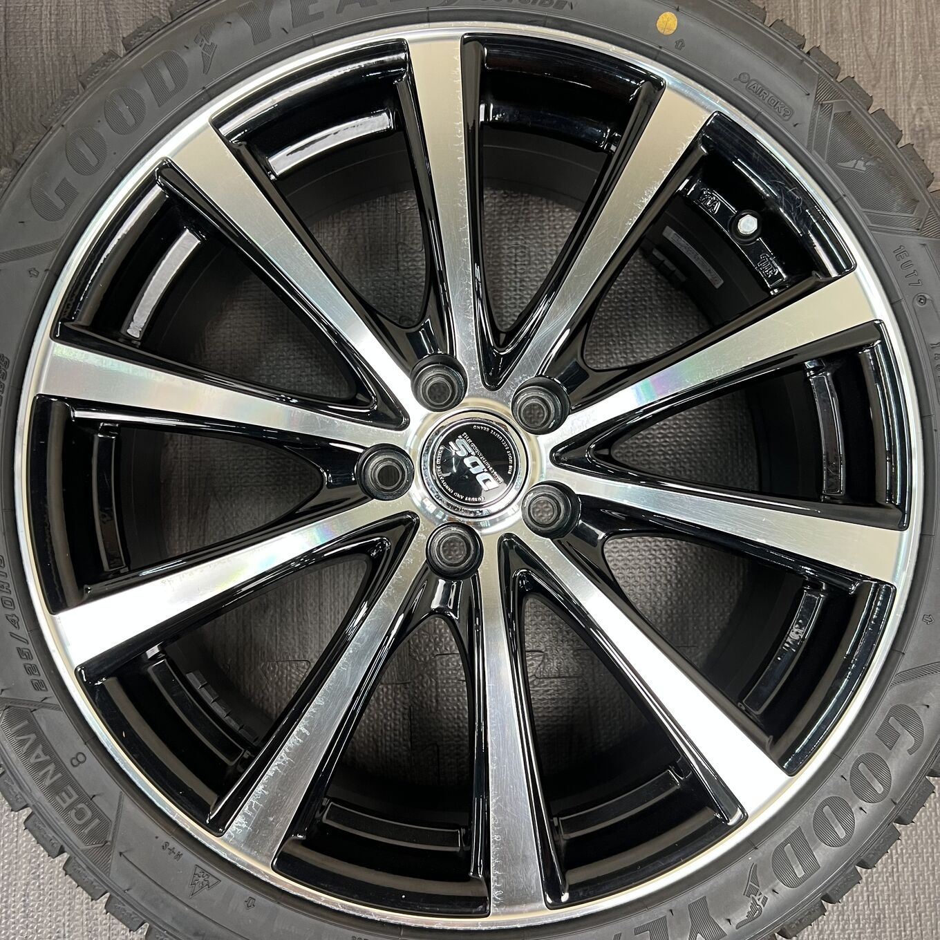 Dds 18 Inches Goodyear 225/40R18 #63S40426