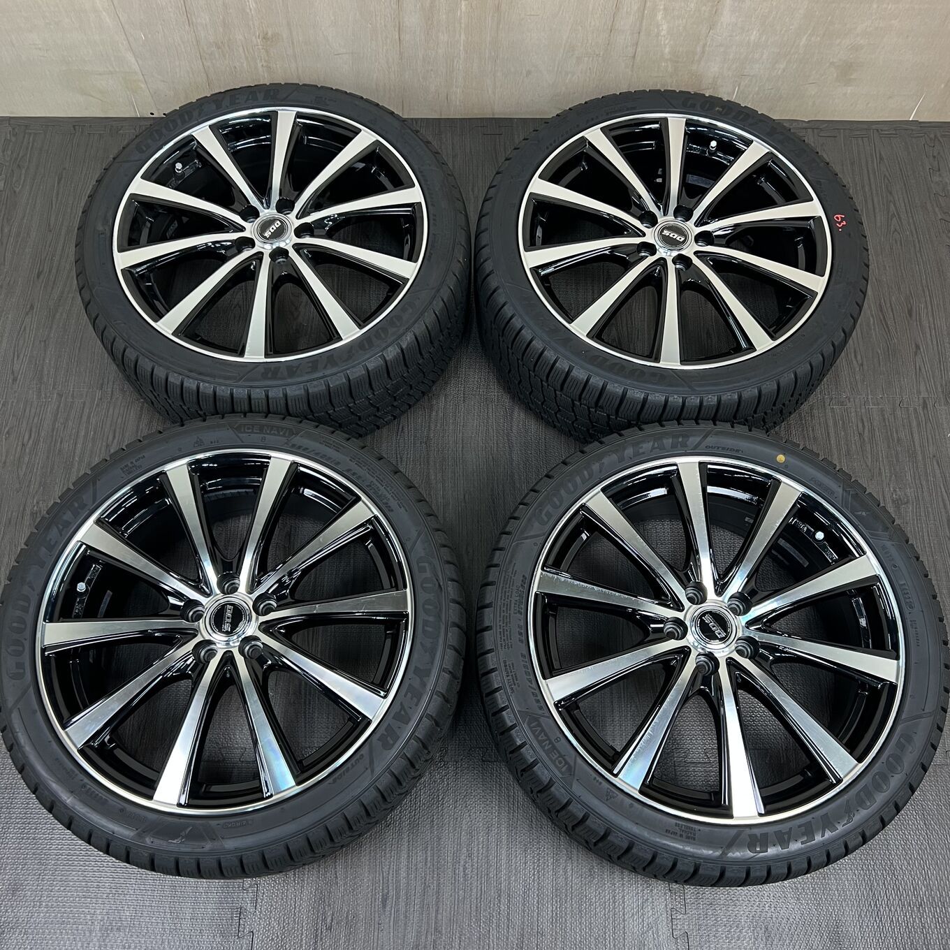 Dds 18 Inches Goodyear 225/40R18 #63S40426
