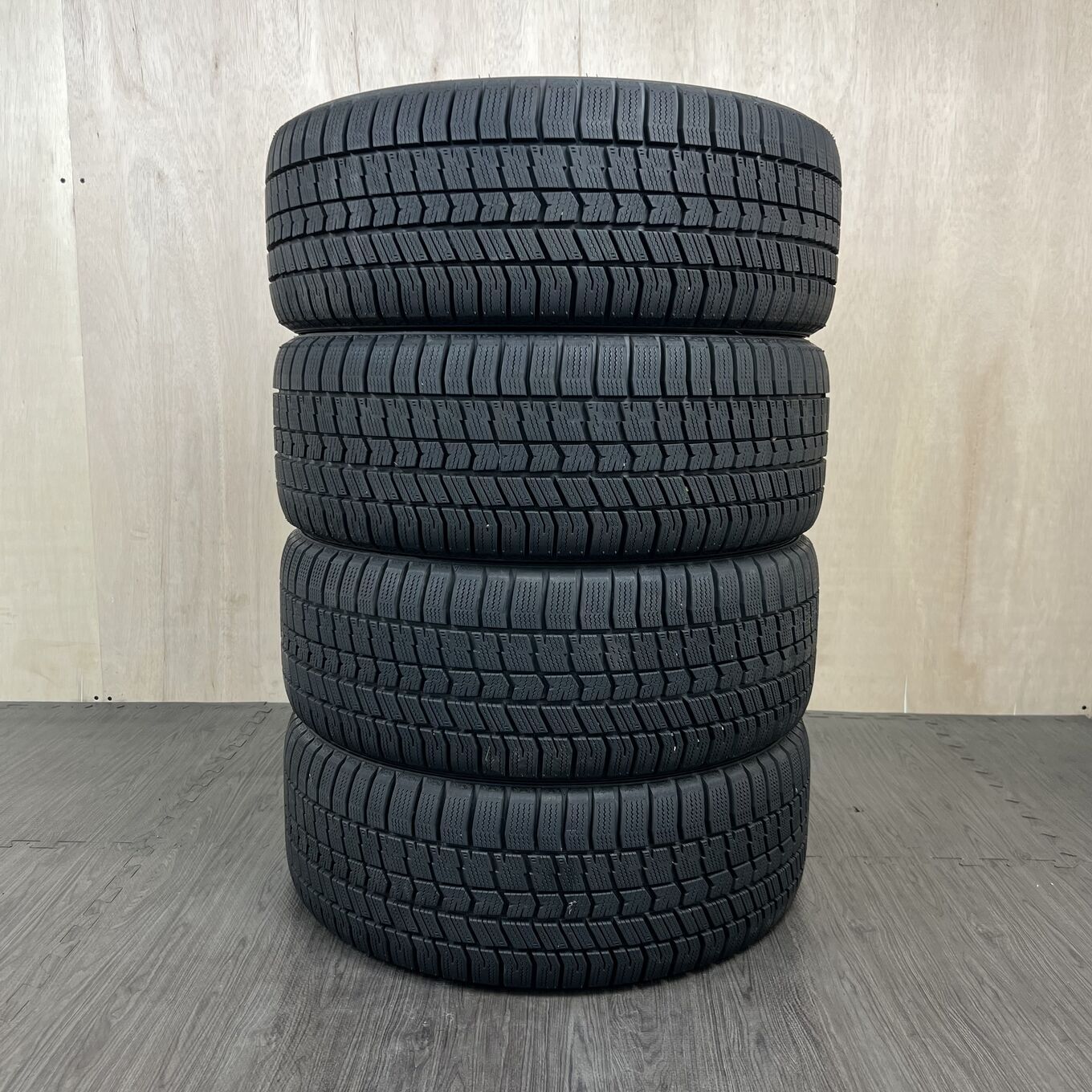 Dds 18 Inches Goodyear 225/40R18 #63S40426