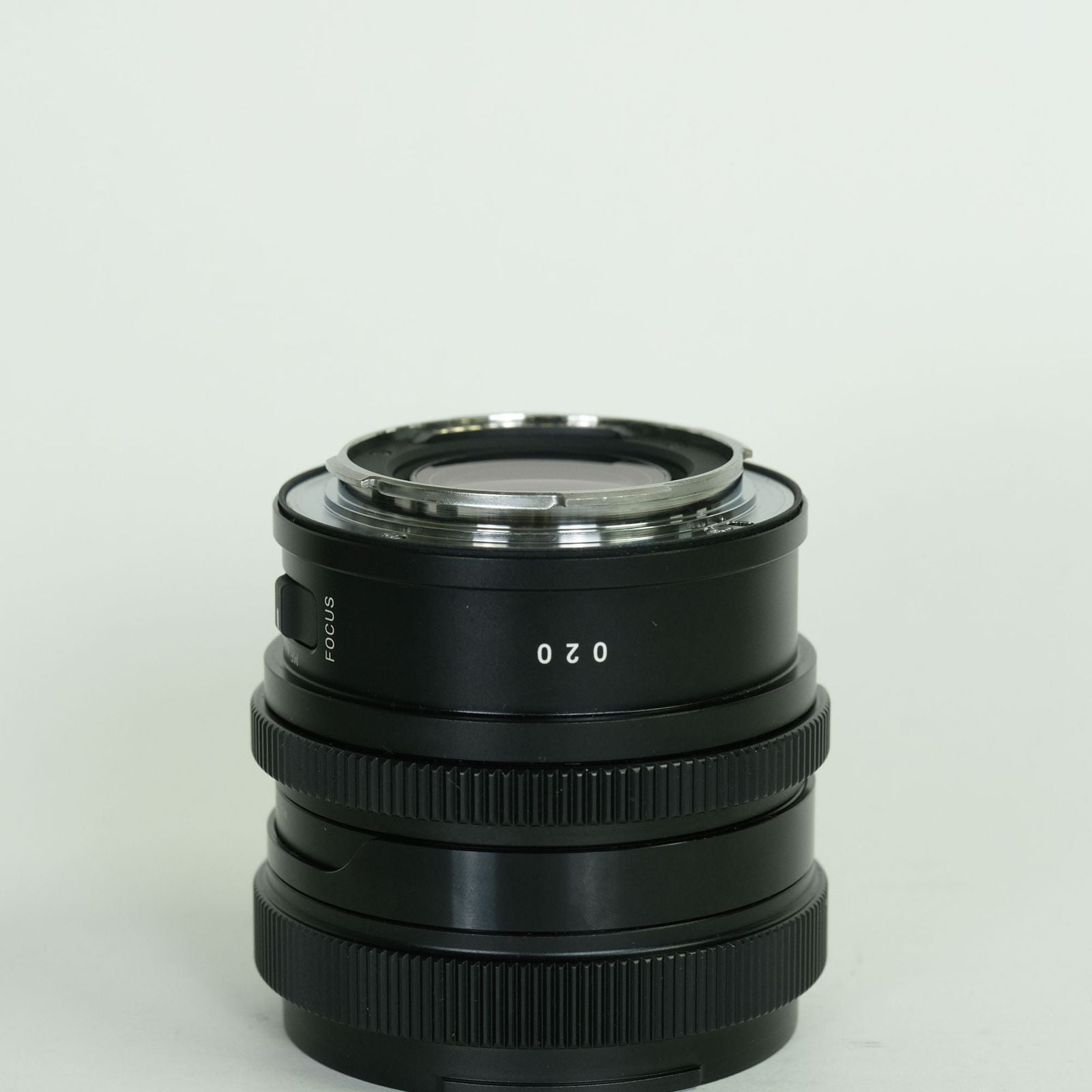 Sigma Lens (Single Focus) F2 Dg Dn Contemporary L Leica