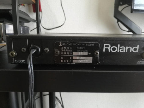 Roland Sampler S-330