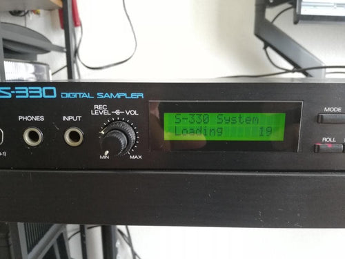 Roland Sampler S-330