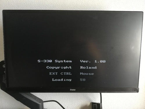 Roland Sampler S-330