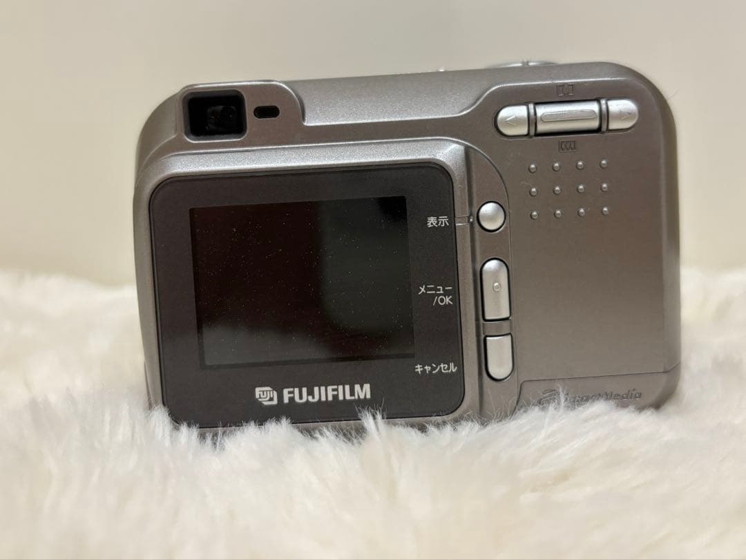 Fuji Fines Compact Digital Cameras Fujifilm Finepix 2600Z