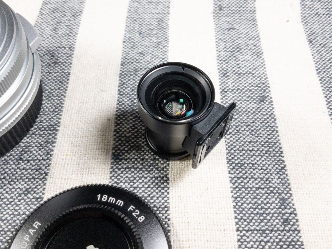 Mirrorless Interchangeable Lips Fujifilm X-M5 Voigtlander 18Mmf2.8