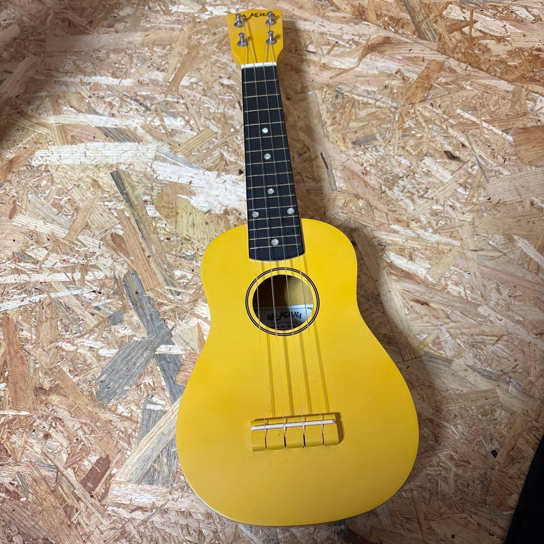 Ukuleles 2 Mahalo Korg