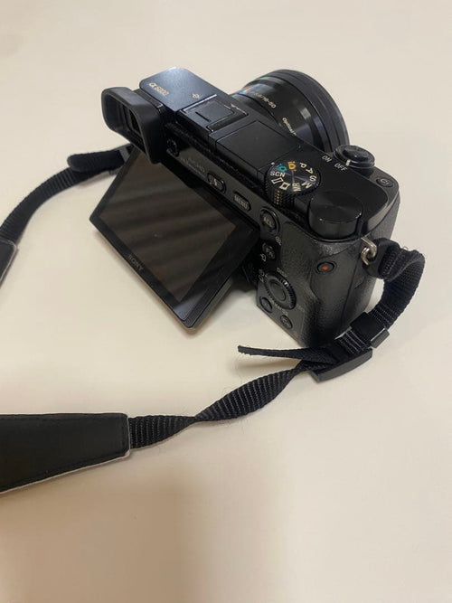 Sony Mirrorless Interchangeable Lips 6000