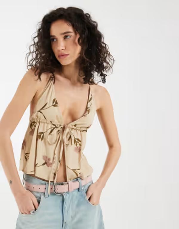 Motel Long Sleeve Yalova Leafy Bloom Halter Top In Taupe