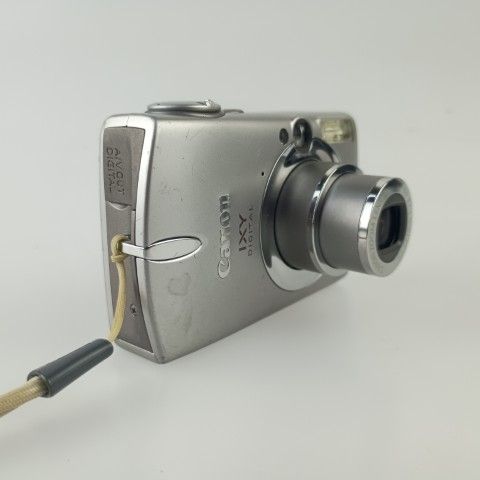 Canon Compact Digital Camera Ixy 600 Silver