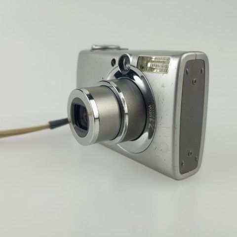 Canon Compact Digital Camera Ixy 600 Silver