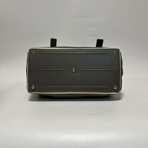 Yves Saint Laurent Handbags T21
