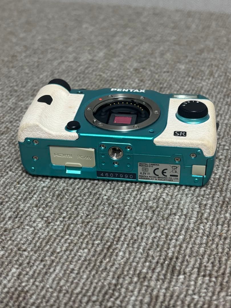 Pentax Compact Digital Cameras Q10