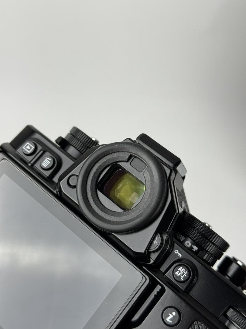 Nikon Mirrorless Interchangeable Lips 4,312 Zf