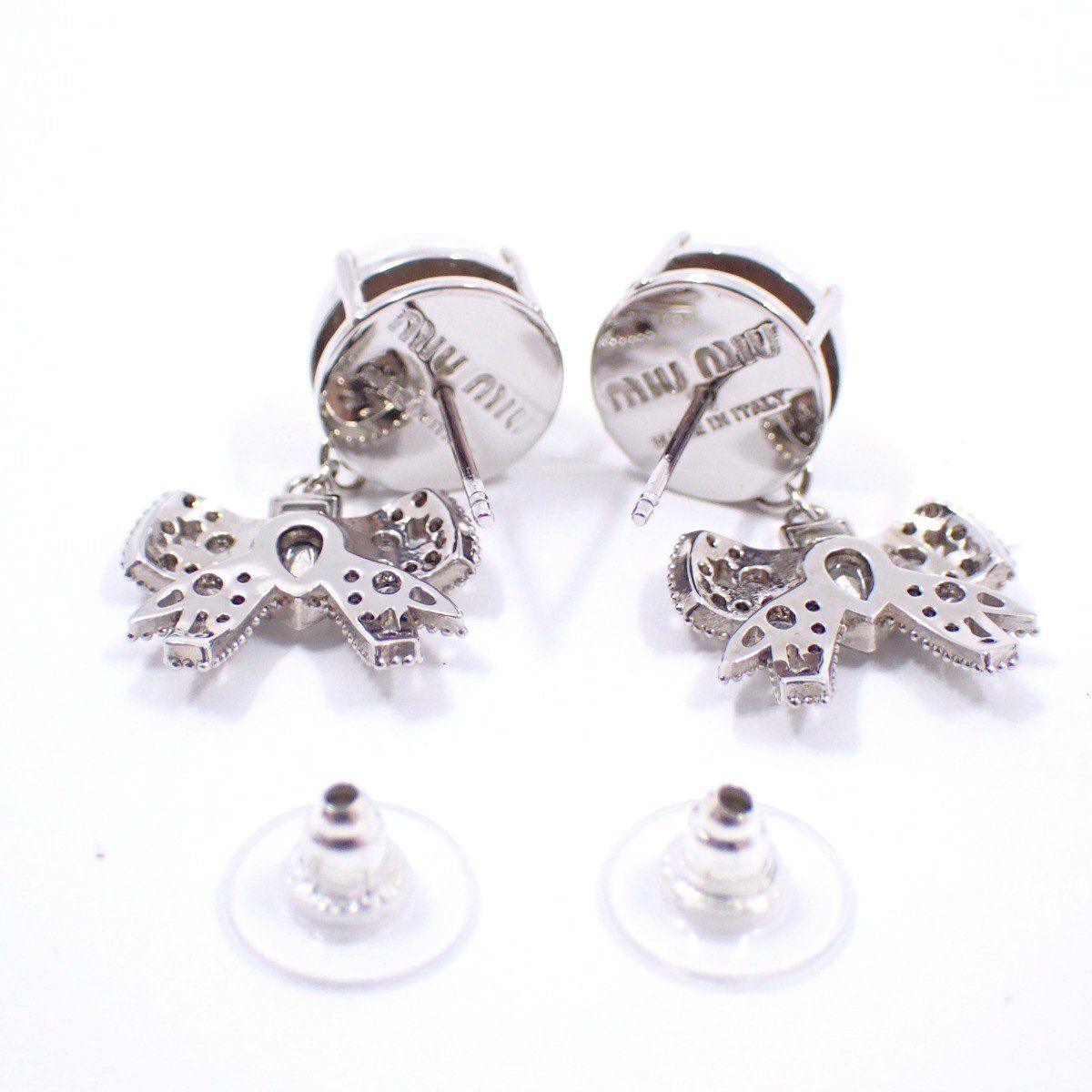 Miu Earrings (For Both Ears)