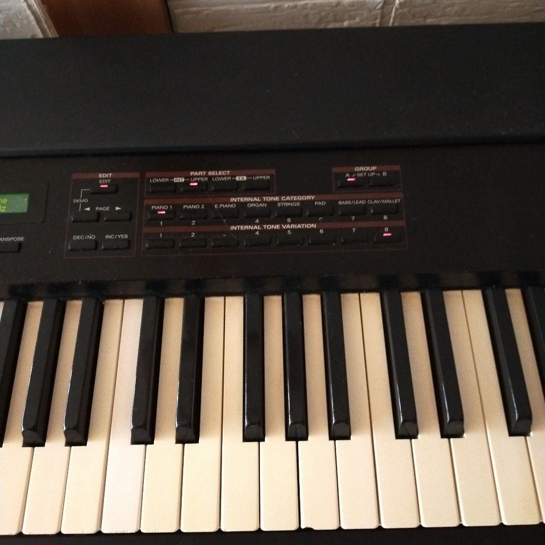 Roland Analog Synthesizer Rd-600 88