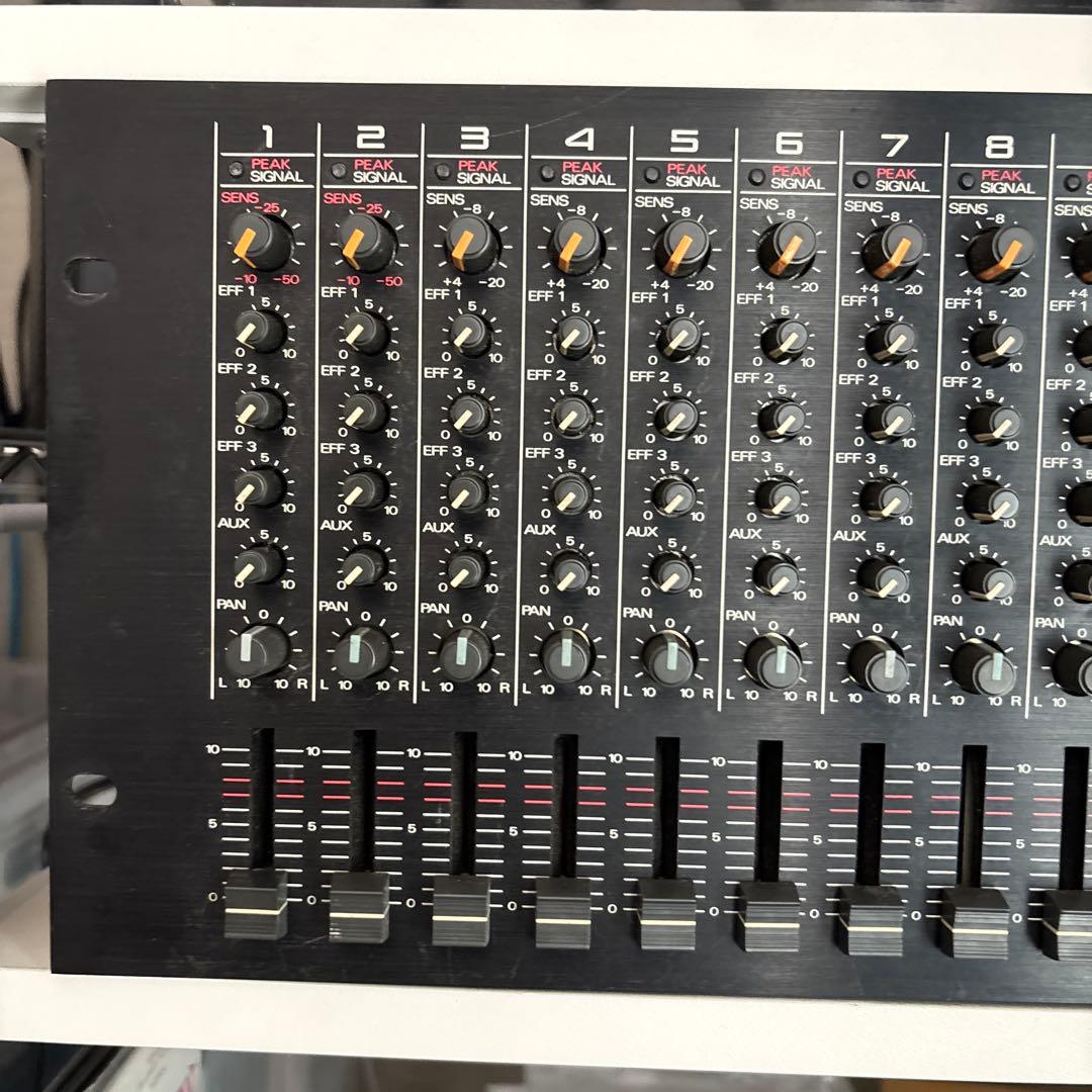 Roland Powered Mixers M-160