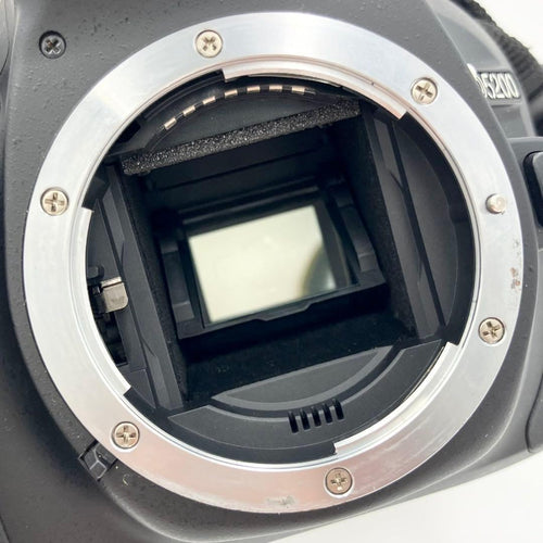 Nikon Digital Slrs D5200 Dx Nikkor 2