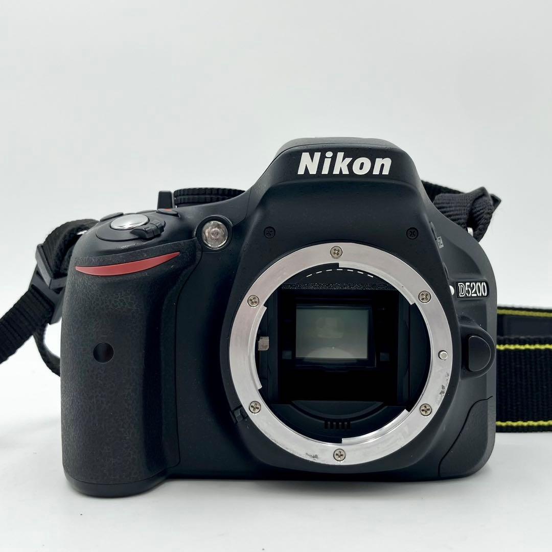 Nikon Digital Slrs D5200 Dx Nikkor 2
