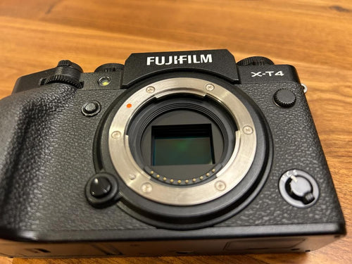 Fujifilm Mirrorless Interchangeable Lips X-T4 Ok