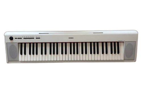 Yamaha Keyboard Electronic Piano Np12Wh