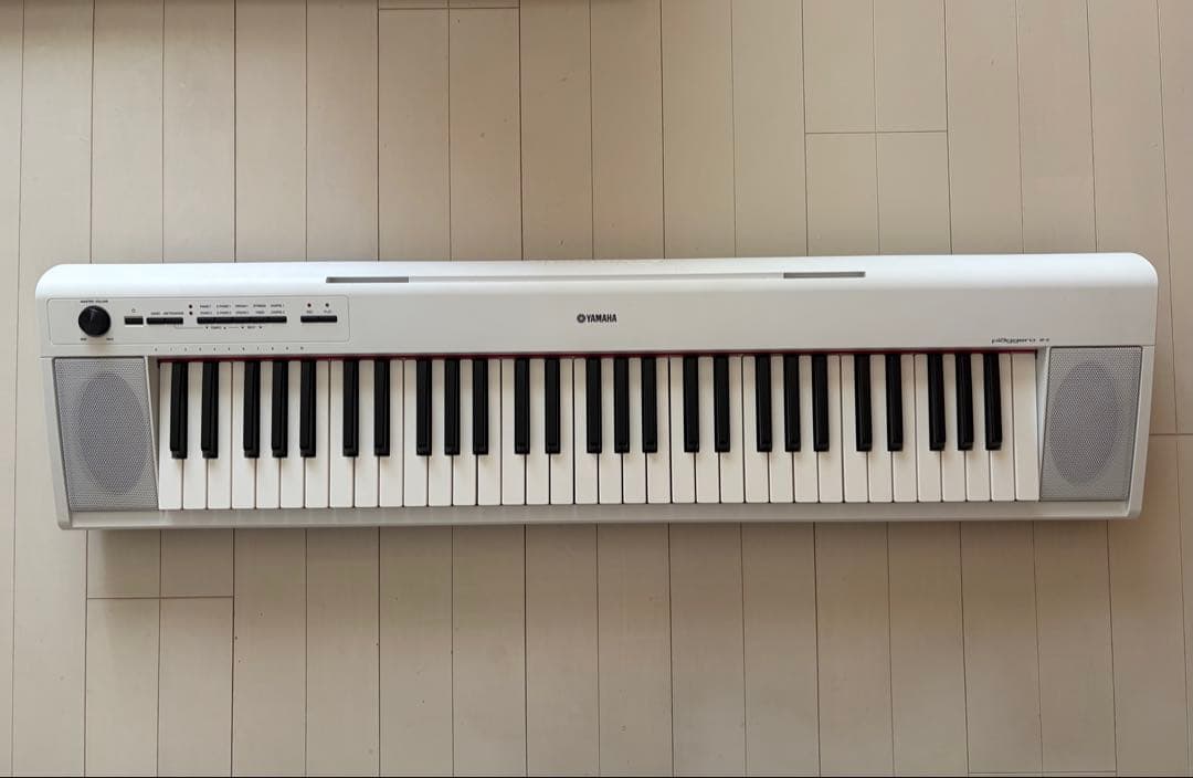 Yamaha Keyboard Electronic Piano Np12Wh