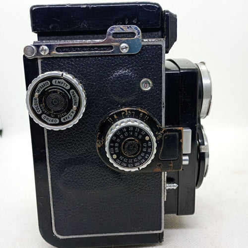 Mamiya Twin-Lens Reflex Cameras Mamiyaflex Automat B W/C