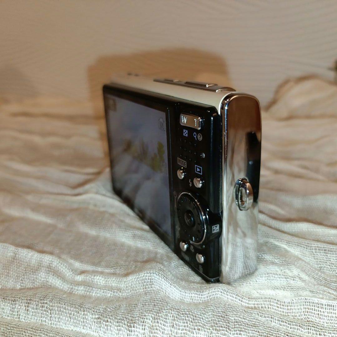 Nikon Compact Digital Cameras Coolpix S50