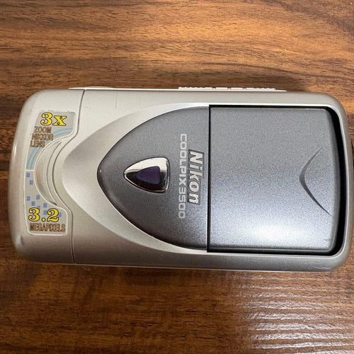 Nikon Compact Digital Camera Coolpix 3500 Ccd