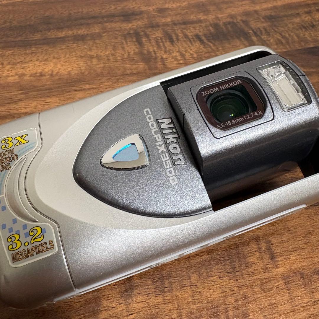 Nikon Compact Digital Camera Coolpix 3500 Ccd