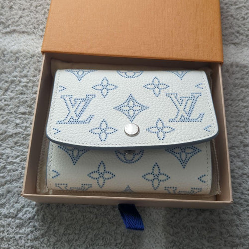 Louis Vuitton Bifold Wallets