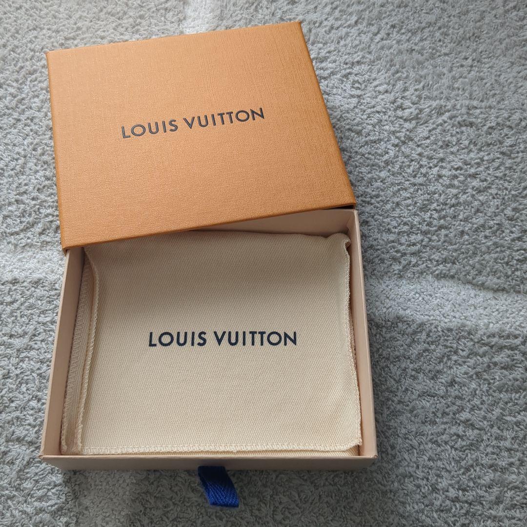 Louis Vuitton Bifold Wallets