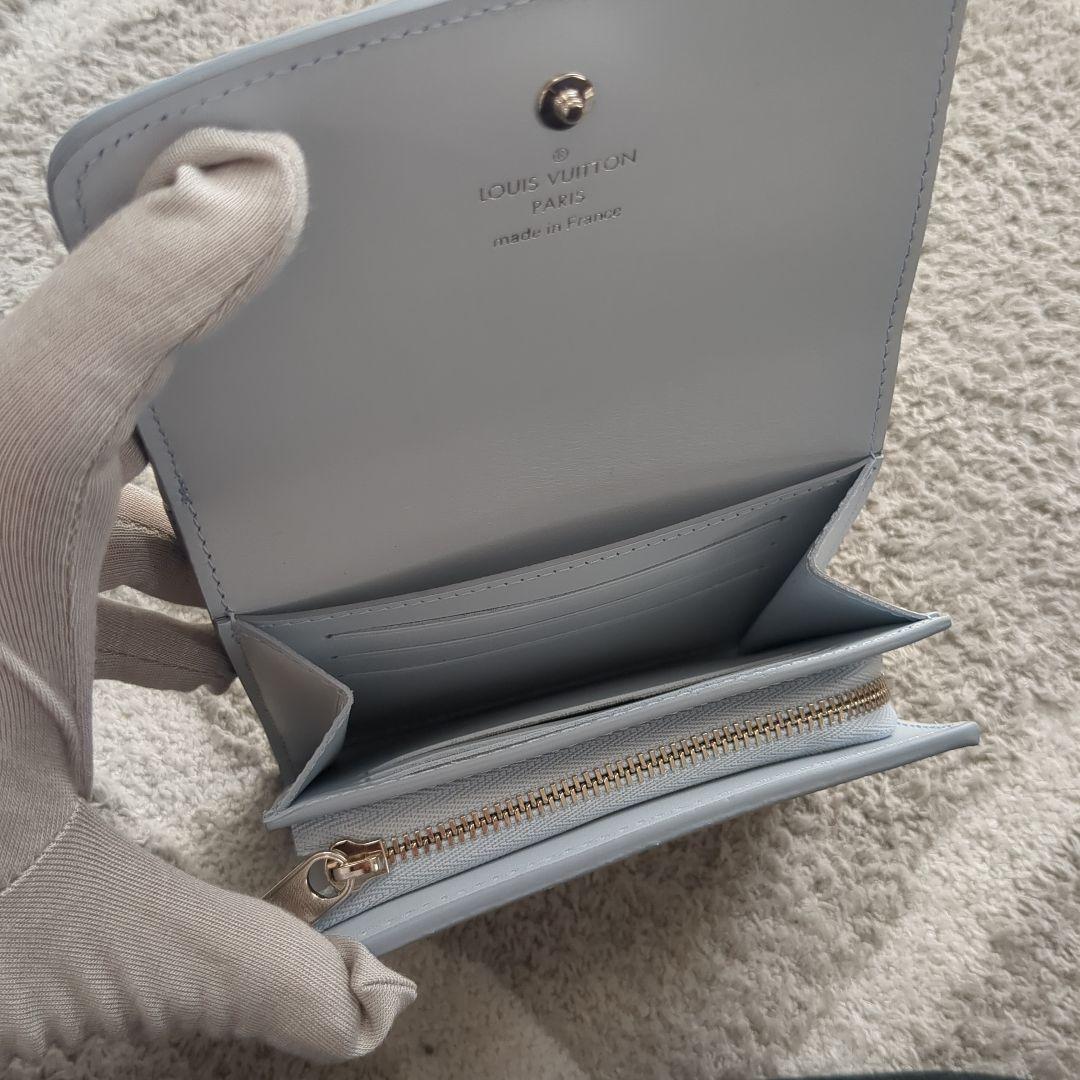 Louis Vuitton Bifold Wallets