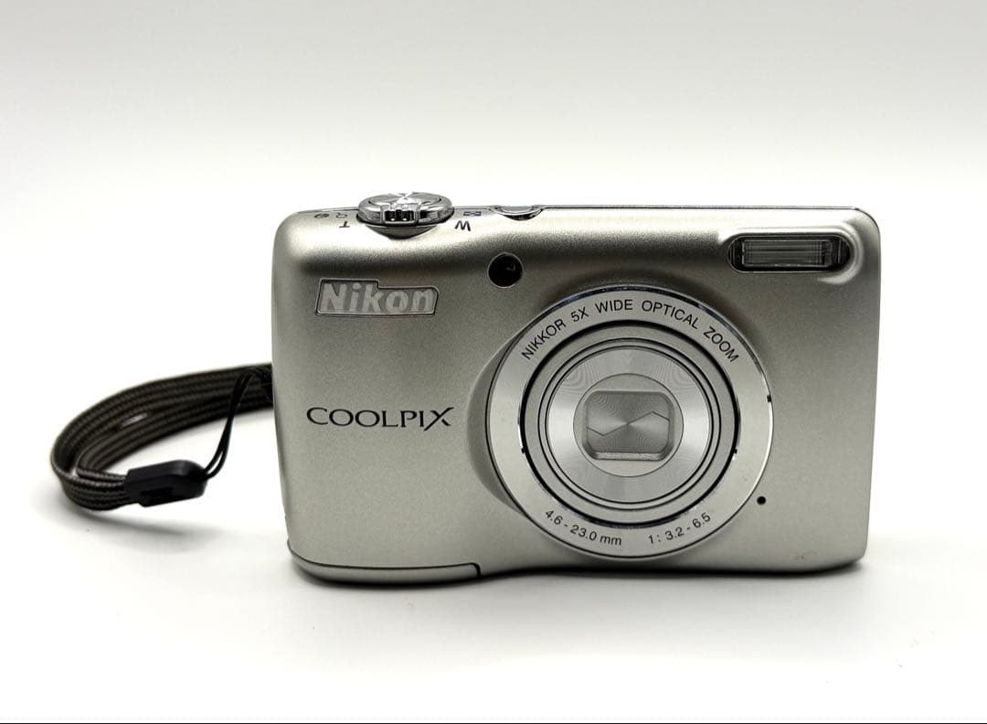 Compact Digital Cameras Nikon Coolpix L26
