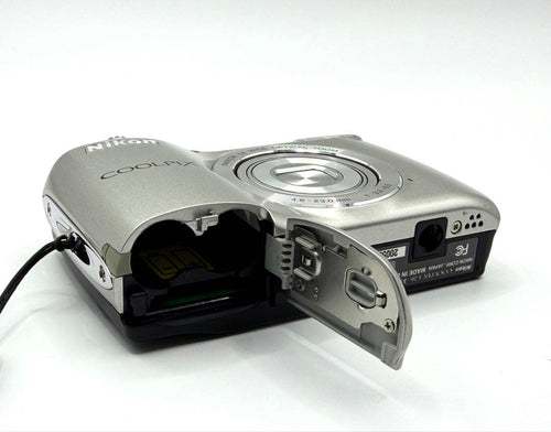 Compact Digital Cameras Nikon Coolpix L26