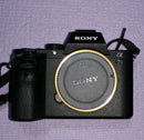 Sony Mirrorless Interchangeable Lens Cameras @7