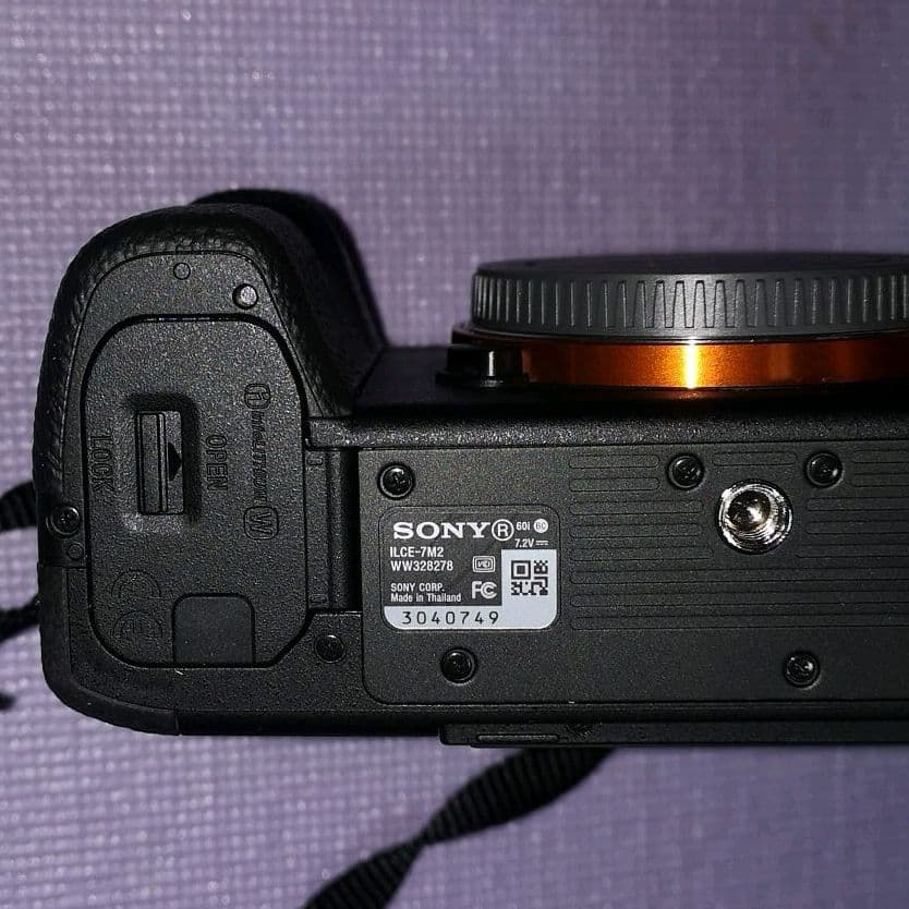 Sony Mirrorless Interchangeable Lens Cameras @7