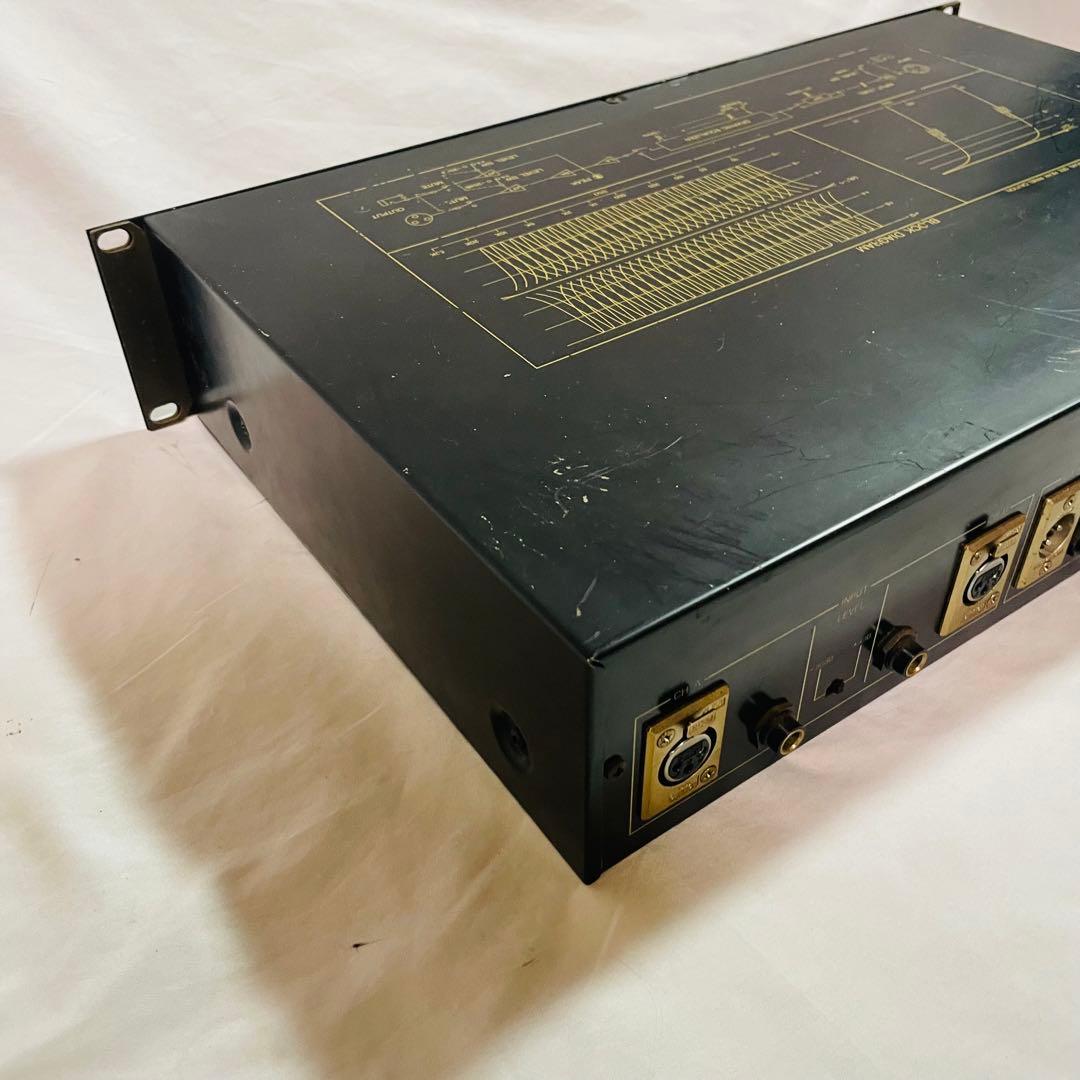 Equalizer Yamaha Q2031A