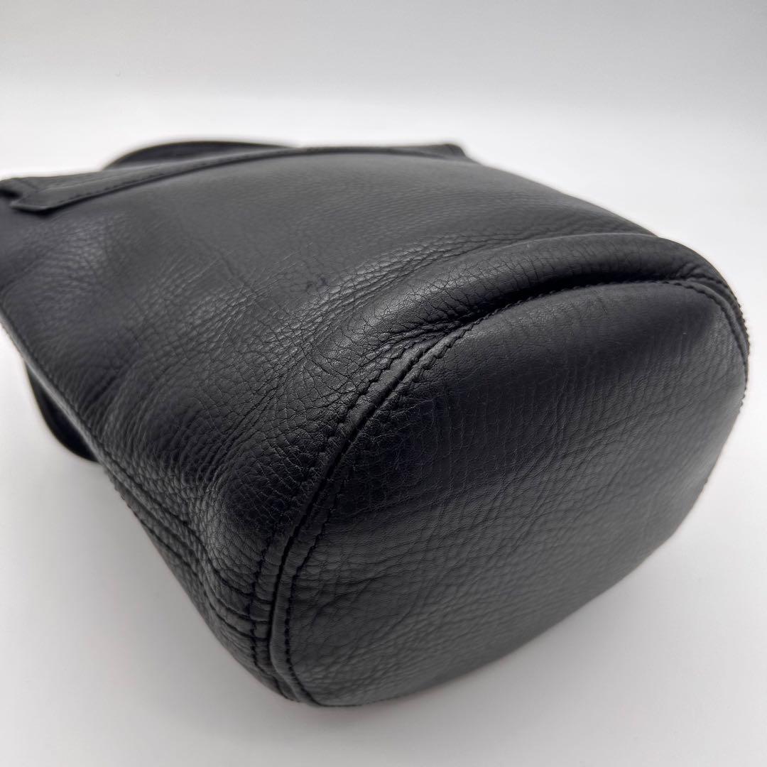 Loewe Shoulder Bags Enrique Knappe Bag 2Way