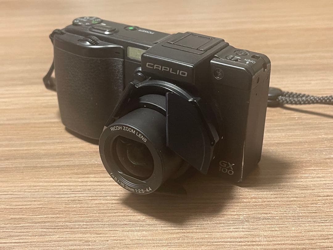 Compact Digital Cameras Ricoh Caplio Gx100