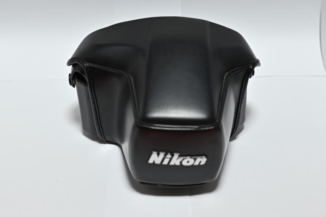 Nikon Slr Camera (Film) Newfm2